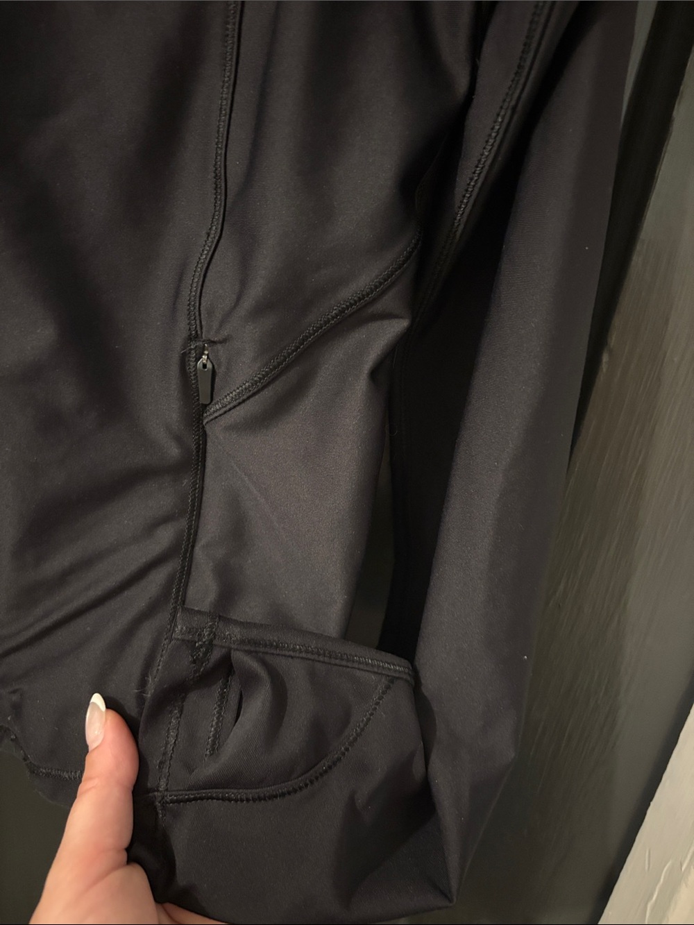 Old Navy Black Full-Zip Performance Jacket - Picture 3 of 4